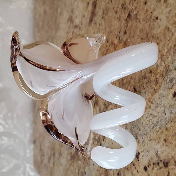 Handblown art glass 3 petales flower spiral stem - Picture 6 of 12